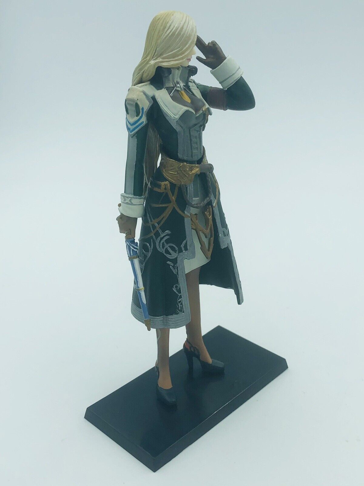 Final Fantasy XIII Trading Arts Vol. 1 Jihl Nabaat Figure RARE Square Enix model
