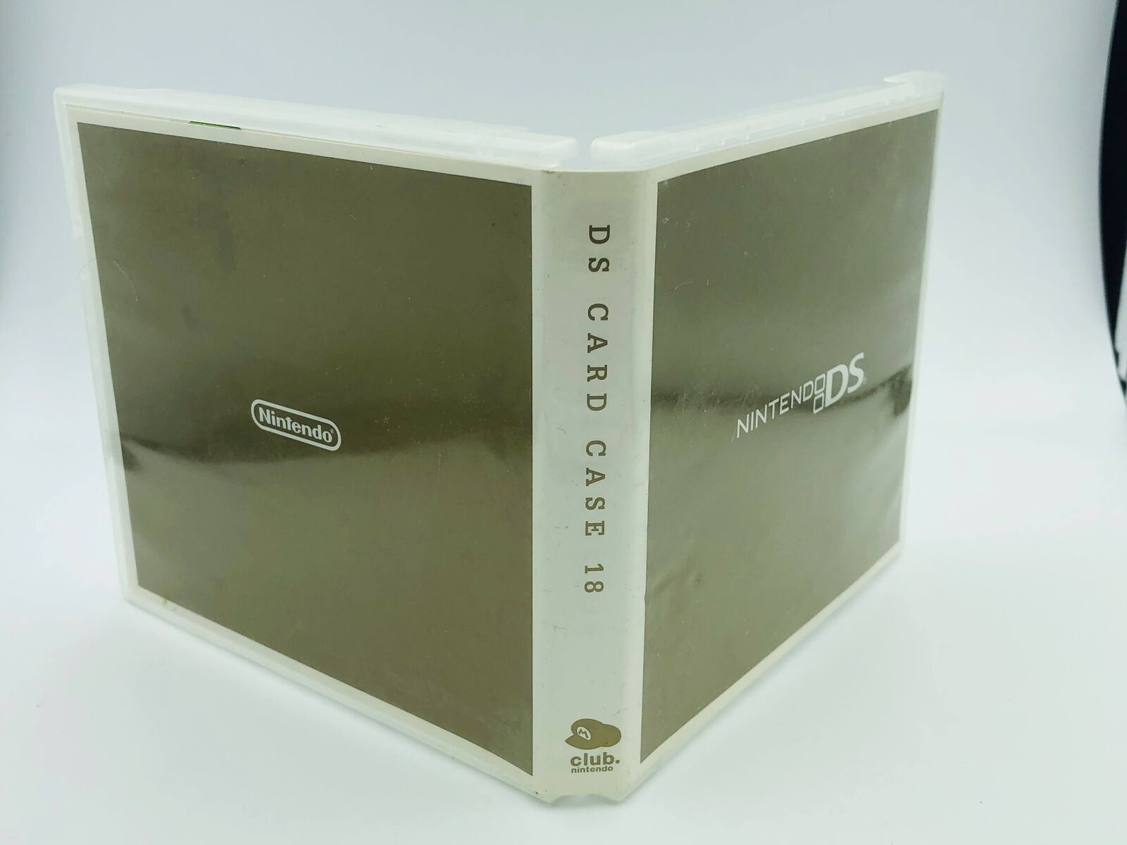 Club Nintendo DS Card Case 18 Mario Family/Gold & Silver reversible cover travel
