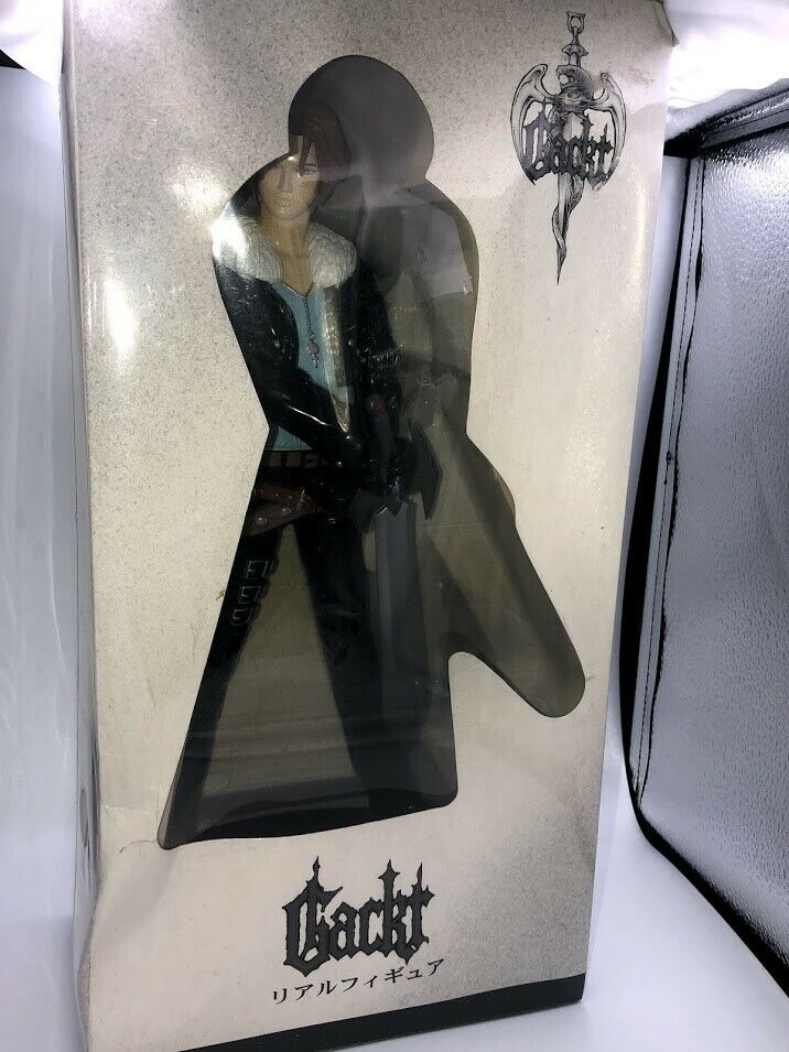 Gackt as Squall Leonhart Final Fantasy VIII Real Figure official fanclub statue