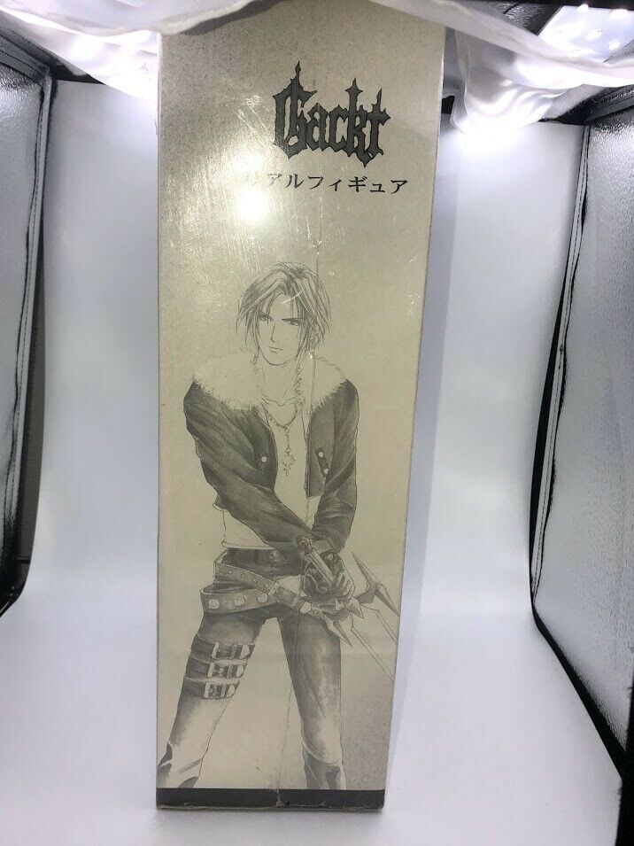 Gackt as Squall Leonhart Final Fantasy VIII Real Figure official fanclub statue