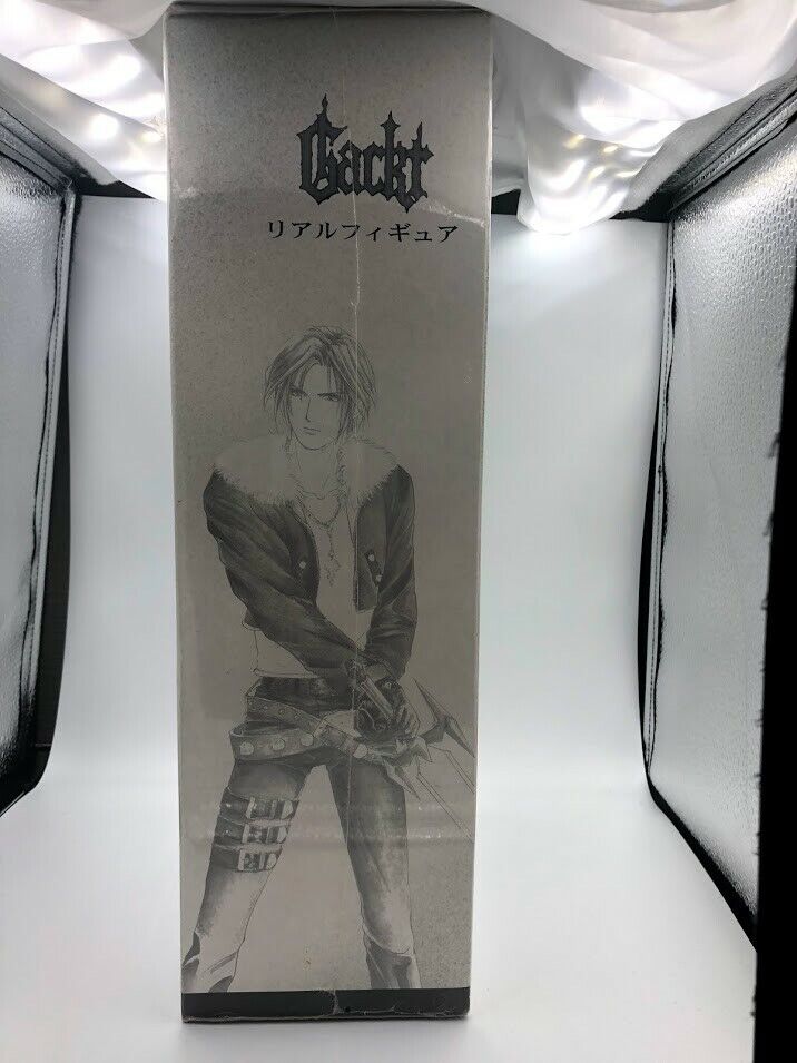 Gackt as Squall Leonhart Final Fantasy VIII Real Figure official fanclub statue