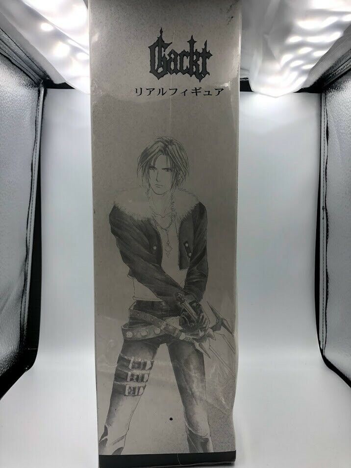 Gackt as Squall Leonhart Final Fantasy VIII Real Figure official fanclub statue