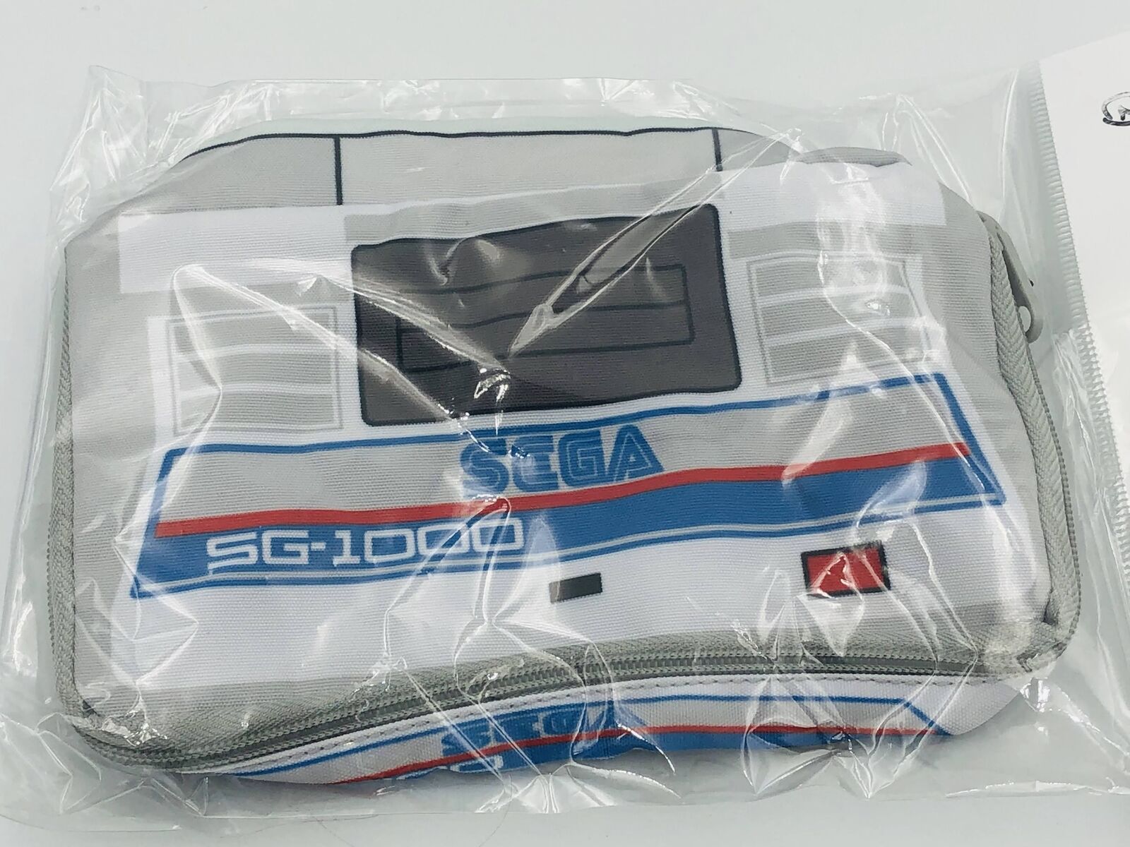 Sega SG-1000 shape hardware cloth zipper pouch Gacha gashapon first console case