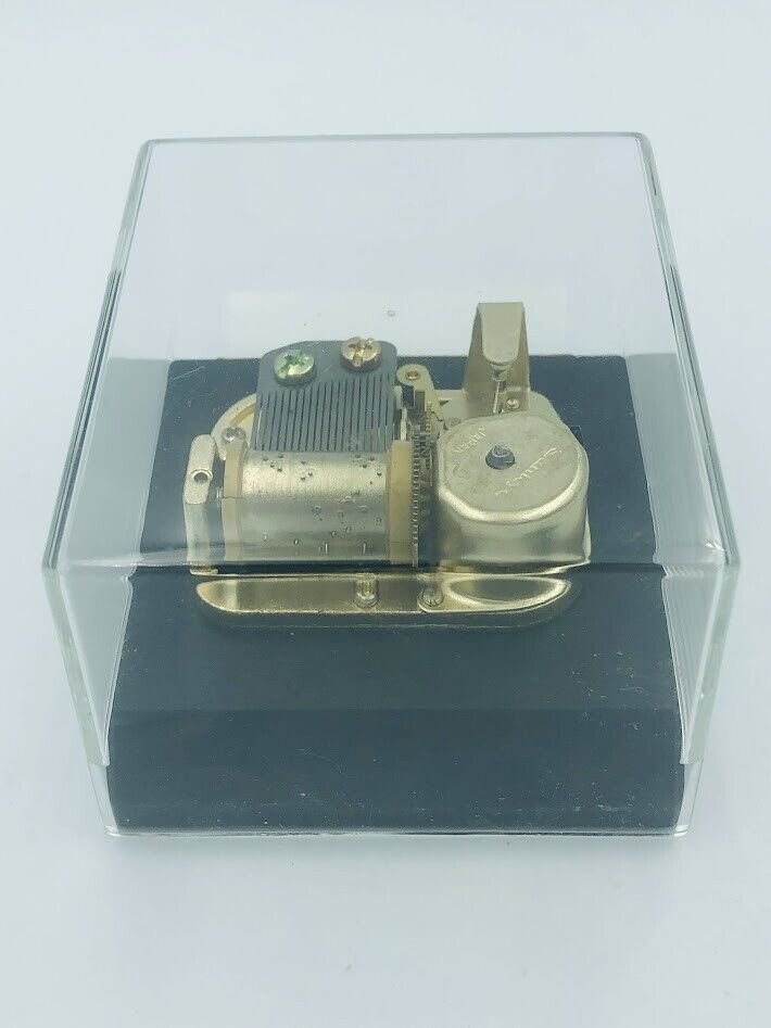 Mariya Takeuchi "Eki" (Station) skeleton music box Sankyo City Pop Japan VIDEO