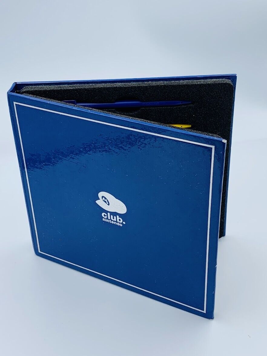 Club Nintendo DS 9-Cartridge/7-Color Stylus Blue Carrying Case travel 3DS folder