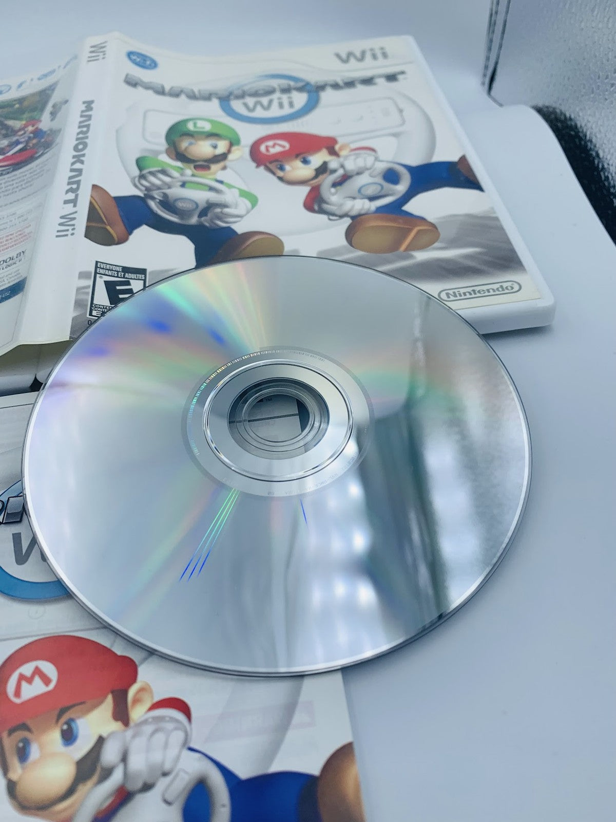 Mario Kart Wii Nintendo Wii USA version COMPLETE with case and manual cart race