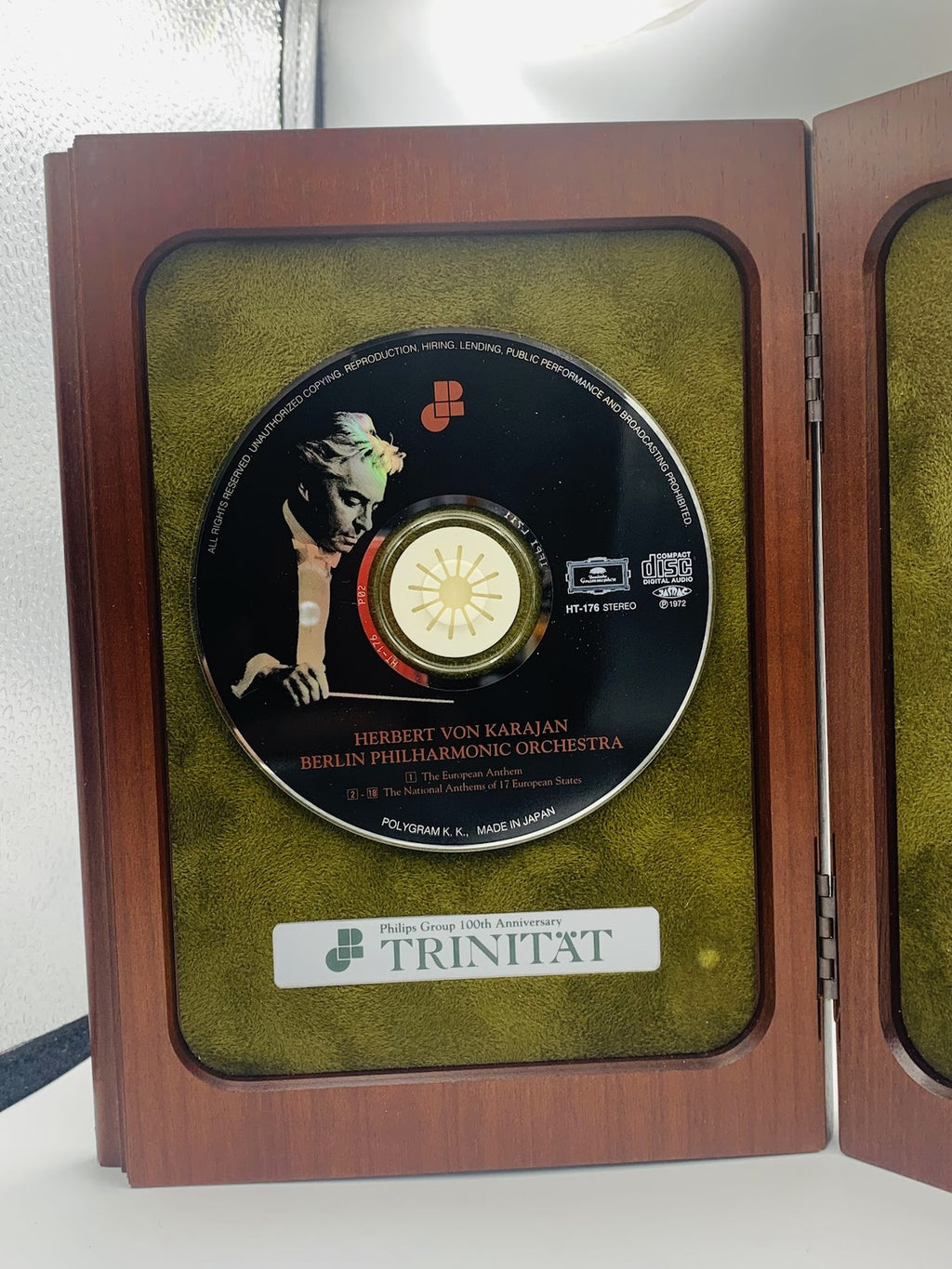 Trinität Philips Group 100th Anniversary plaque w Herbert von Karajan Anthems CD